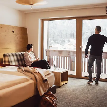 Hotell Weisseespitze Kaunertal