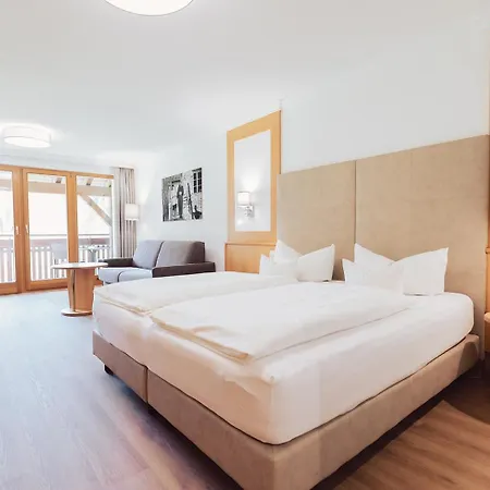 Weisseespitze Otel