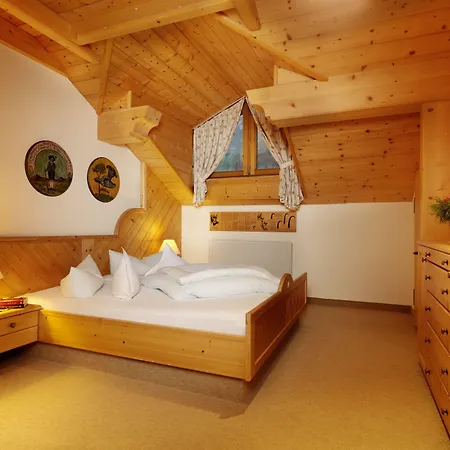 Weisseespitze 4*