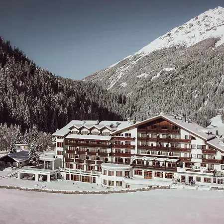 Weisseespitze Hotell Kaunertal