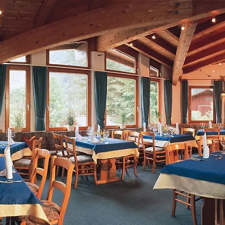 Weisseespitze Hotel 4*