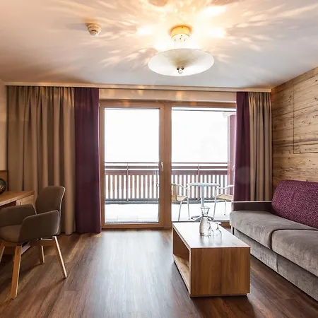 Hotel Weisseespitze Kaunertal