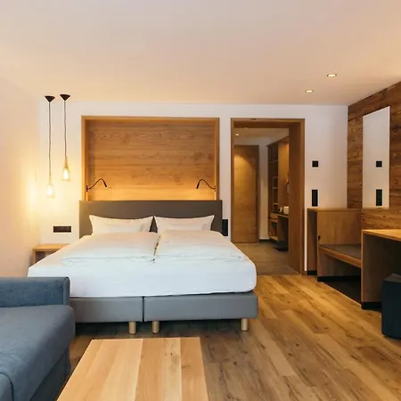 Weisseespitze Hotel 4*
