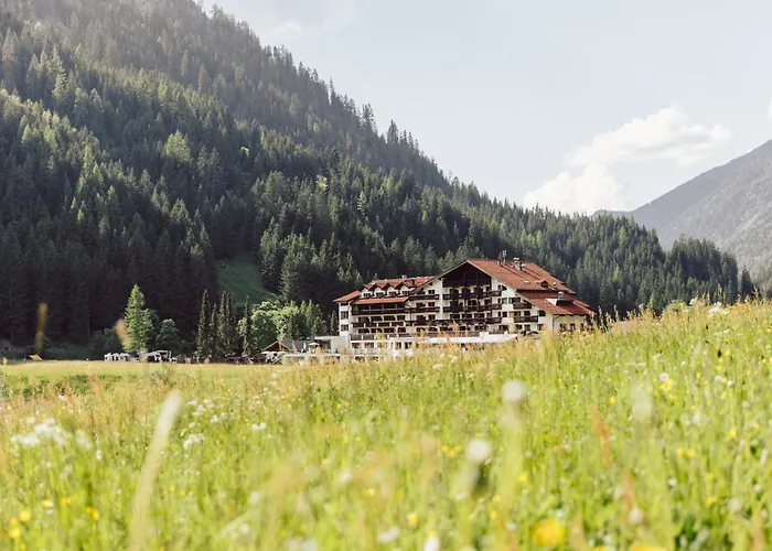 Weisseespitze Hotel 4*