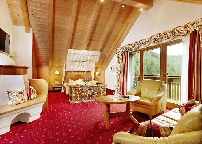 Hotel Weisseespitze 4*