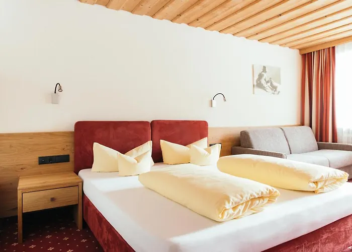 Hotel Weisseespitze 4*