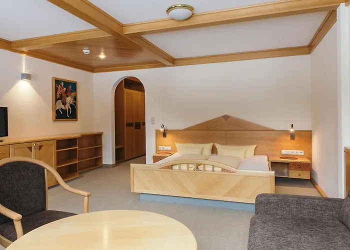 Weisseespitze Hotel