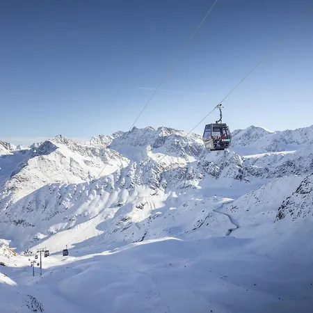 Weisseespitze Hotel