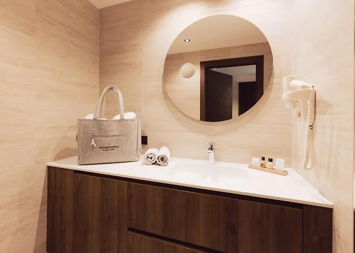 Weisseespitze 4* 카우넬탈