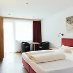 Hotel Weisseespitze Kaunertal