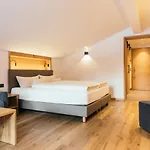Hotel Weisseespitze Kaunertal