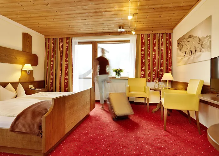 Hotel Weisseespitze 4*